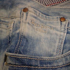 FIRM ASOS pepe Elora Distressed Jeans 26